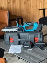 Бездротова акумуляторна міні ланцюгова пилка chain saw 8 дюймів з подачею олії 2 акб і зарядним пристроєм  - мініатюра 7