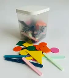 Рахункові палички та геометричні фігури, 50 паличок, 20 кіл, 6 трикутників, квадратики