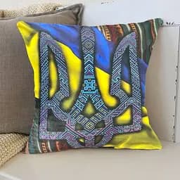 Подушка патріотична 3D Ukraine велюрова 35х35 см