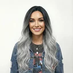 Перука жіноча хвиляста сиво-чорне омбре штучне волосся термостійке 70 см