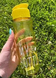 Пляшка для води та напоїв My Bottle 600 мл дорожня пластикова Жовта - мініатюра 2