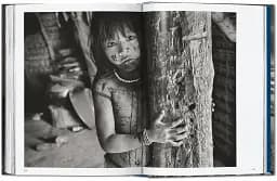 Sebastiao Salgado. Amazônia. 45th Edition - мініатюра 11