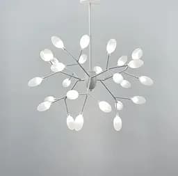 Стельова люстра в білому кольорі з пелюстками | Арт. H 908/27 WT | Line F