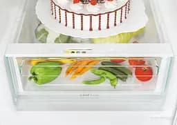 Холодильник із нижньою морозильною камерою Candy CCE4T618EWU 2 двері 222 л 119 л A++ NF Зона свіжості Білий (CCE4T618EWU) - мініатюра 5