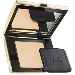 Компактна пудра Avon LUXE Чистий шовк/FAIR SILK 10г