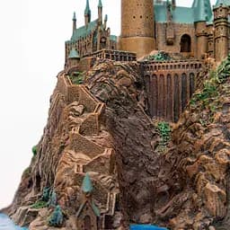 Статуетка Harry Potter Hogwarts School Sculpture (Гаррі Поттер) - мініатюра 3