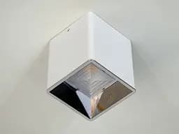 Накладний точковий світильник Diasha