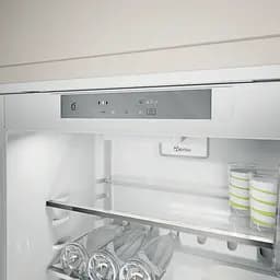 Вбудований холодильник Whirlpool SP40 801 EU об'єм 400 л - мініатюра 13