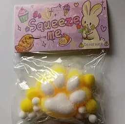 Іграшка-антистрес A-Toys Лапка котика велика 7 см жовта з ворсом і пушком