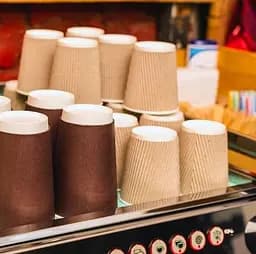 Паперові одноразові гофровані стакани об'ємом 250 мл коричневий Харків 25 шт/уп. - мініатюра 3