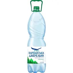 Вода минеральная Карпатська Джерельна слабогазированная 2 л