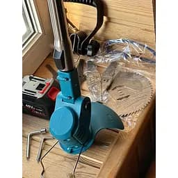 Садовий тример акумуляторний газонокосарка з регулюванням висоти для обрізки дерев кущів трави і газона на дачі - мініатюра 9