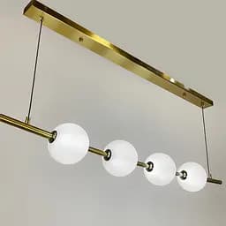 Видовжена латунна люстра з 4-ма акриловими кульками | Арт. 910A/4 AB | Line F