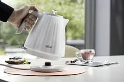 Електрочайник DeLonghi Ballerina KBD2001.WH - мініатюра 6