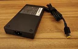 Блок живлення для ноутбука Lenovo Legion 5-17ITH6H 300W 20V 15A pin (BP35) - мініатюра 3