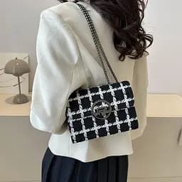 Маленька твідова сумочка на ланцюжку Lilly P2-1520AW