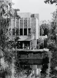 Frank Lloyd Wright - мініатюра 3