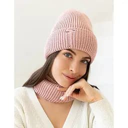 Жіноча в'язана шапка і хомут набір 1 вовна 20% з відворотом Рожевий