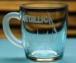 Скляна чашка 350 мл  Metallica з гравіюванням кружка для фаната металу Рок-атрибутика  подарунок металісту - мініатюра 3