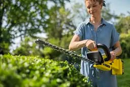 Karcher Кущоріз акумуляторний HGE 2-18 18В лезо 45см крок різу 18мм 2.34кг без АКБ та ЗП - мініатюра 9