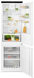 Холодильник Electrolux встроенный 177x54х55 холодильное отделение 192 л морозильное отделение 61 л 2 дверь А++ Combi белый (RNG7TE18S)