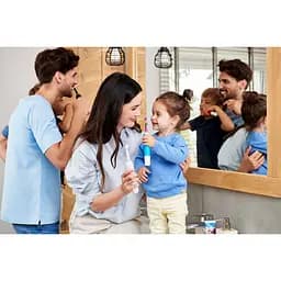 Електрична зубна щітка Oral-B Braun Stage Power D100 Тачки - мініатюра 10