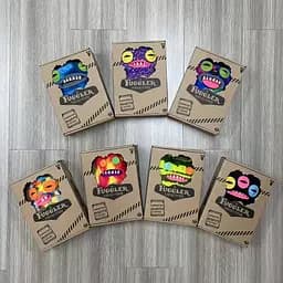 М’яка іграшка велика Fuggler, 23 см, з пластмасовими зубами (В асортименті) - мініатюра 9