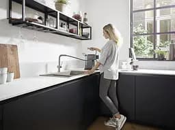 Змішувач Hansgrohe Talis 270 1jet кухонний з витяжним виливом Sbox 72809340 Brushed Black Chrome Шліфований чорний хром - мініатюра 3