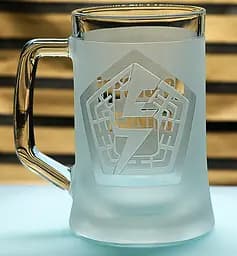 Подарунковий келих для пива з ручкою 660 мл з гравіюванням лого шеврона 5 окрема штурмова бригада