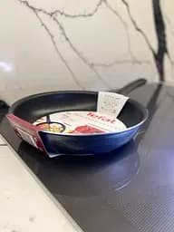 Сковородка Tefal New Comfort Grip 24 см., с титановым антипригарным покрытием