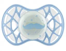 Силиконовая симметричная пустышка Nuvita Air55 Cool Усы, светится в темноте, 6-12 мес., голубой (NV7085GDB)