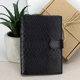 Обложка на паспорт и права кожаная 2 в 1 на кнопке черный питон