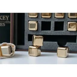 Золоті сталеві кубики для віскі Whiskey Stones у дерев'яній коробці - 12 кубиків для охолодження віскі - мініатюра 6
