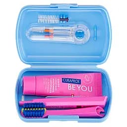 Дорожный набор по уходу за брекетами Curaprox Travel Set Ortho Blue: Раскладная щетка CS5460 + Зубная паста Be You 10 мл + Ершики + Тревел-кейс