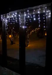 Світлодіодна гірлянда Бахрома на вікно Біла 1,8 метра 51 лампочка Laplandia новорічна від мережі (w.02.5Т.51-)