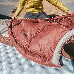 Спальник з натуральним пухом Naturehike Snowbird CNK2550WS014, p-р M, темно-коричневий 400 г - мініатюра 7