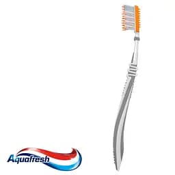 Зубна щітка Aquafresh Extreme Clean Medium 1+1, середня, в ассортименті, 2 шт. - мініатюра 6