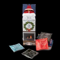 Чайний Адвент-Календар Tea Santa is камін