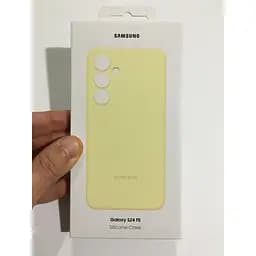 Оригінальний силіконовий чохол Samsung Silicone Case для Samsung Galaxy S24 FE Yellow EF-PS721CYEGWW - мініатюра 2