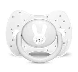 Пустушка симетрична Suavinex Hygge Затишні історії Зайчика, 18+ міс., сірий (306617)