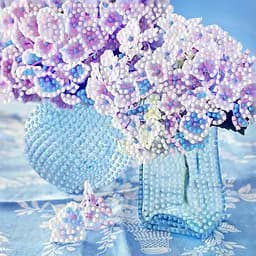 Алмазная мозаика Strateg ПРЕМИУМ Хрустальная симфония на бумажной основе размером 18х18 см (ZAV1818-17)