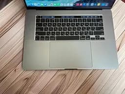 Ноутбук Apple MacBook Pro 16" i9-9880H/32/1TB (C02G84KEMD6T) Б/в - мініатюра 2