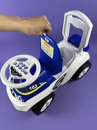 Толокар музичний 0142/11 "Автошка" Doloni-toys Долоні Поліція, біло-синій, звукові ефекти для дітей від 1 року - мініатюра 2