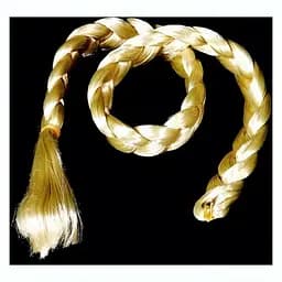 Коса заплетена