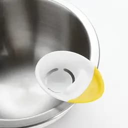Сепаратор для яєць Oxo Good Grips, білий із жовтим (1147780) - мініатюра 4