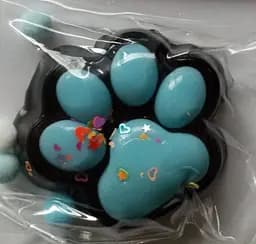 Іграшка-антистрес A-Toys Лапка котика велика 7 см чорна з блакитним