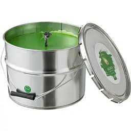 Свічка велика вулична J-line у ​​залізному відрі зеленого кольору з цитрусовим ароматом час горіння 135 годин (21764)