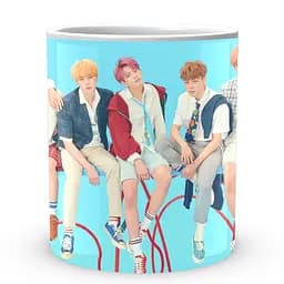 Кухоль GeekLand Bangtan Boys BTS Яскраво-блакитний фон Турніки CP 04.473.948 330 мл білий - мініатюра 2