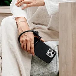 Чохол-накладка Native Union (RE) Classic Case Black для iPhone 15 (RECLA-BLK-NP23) - мініатюра 5