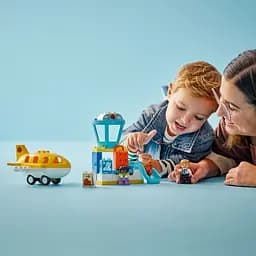 Конструктор LEGO DUPLO Town Уперше в аеропорту 23 деталі (10443) - мініатюра 8